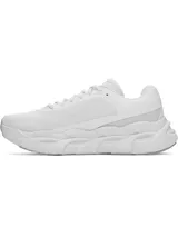 Championes de running Under Armour Halo Runner, color blanco total. Presentan una parte superior de malla transpirable con ajuste dinámico y una entresuela de espuma reactiva UA HOVR+ con diseño estructurado para mayor estabilidad y retorno de energía.
