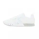 Championes urbanos EA7 Emporio Armani, color negro con detalles en blanco. Diseño con paneles de malla y cuero sintético, logo de la marca en el lateral y suela dentada.