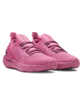 Championes de running Under Armour modelo W Shift, color fucsia, con parte superior de tejido elástico transpirable, clip de TPU en el talón para mayor sujeción y entresuela de EVA ultra acolchada.