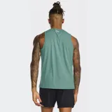 Musculosa deportiva 2XU Aero Tank de color blanco, confeccionada con tejido técnico transpirable y ligero, diseñada para running y entrenamiento.