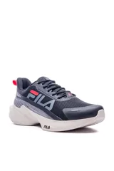 Championes deportivos Fila modelo Progress Lite, en color gris oscuro con suela blanca y detalles en rojo.