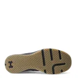 Championes de entrenamiento Under Armour Charged Engage 2, color negro con suela de goma color caramelo. Presentan un diseño técnico con malla transpirable y refuerzos laterales para mayor estabilidad.