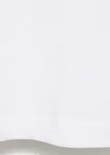 Camiseta de manga corta y cuello redondo, con diseño oversize y corte holgado.