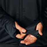 Campera polar técnica de la línea Titanium de Columbia, color negro. Presenta cierre frontal completo, cuello alto, bolsillo con cierre en el pecho y mangas largas con orificios para los pulgares en los puños. Confeccionada con tecnología Omni-Wick para gestión de la humedad y costuras planas para mayor confort.