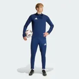 Pantalón de entrenamiento Adidas Entrada26, color azul marino, con corte clásico y tecnología Climacool para mayor transpirabilidad. Presenta el logo de la marca en contraste y cremalleras en los tobillos para mayor comodidad.