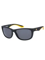 Lentes de sol Cat modelo Cts 8011 con marco negro mate y detalles en amarillo en las patillas. Cuentan con cristales polarizados oscuros y bisagras con resorte integradas.