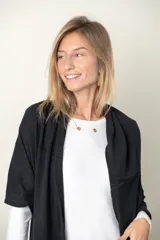 Pashmina color ladrillo de tejido de punto en viscosa y poliamida.