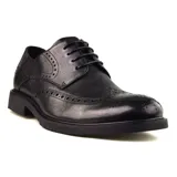 Zapato de vestir acordonado color marrón con detalles de perforaciones en cuero.