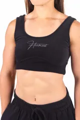 Musculosa negra de algodón grueso elastizado con estampa en el frente.