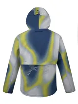 Campera deportiva con capucha Under Armour Velocti Storm, con estampado abstracto en tonos blancos, azules y amarillos. Cuenta con cierre frontal y bolsillos laterales con cierre.