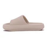 Chancletas Diadora Splash II color beige con logo de la marca en la tira.