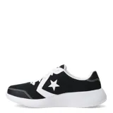Championes Converse modelo Day One Trainer OX, de diseño urbano y minimalista. Presentan una capellada de tejido sintético en color negro con detalles en blanco, incluyendo el icónico logo de estrella de la marca en el lateral. Cuentan con cierre de cordones y una suela de goma blanca que proporciona tracción y estabilidad.