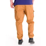 Pantalón cargo color tostado con cintura elástica, bolsillos laterales tipo cargo, bolsillo para herramientas y puños elásticos en los tobillos.