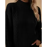 Sweater de punto color marrón con diseño de trenzas y textura en relieve. Presenta cuello alto, mangas largas y puños acanalados.