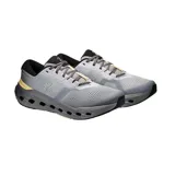 Championes On Running modelo Cloudrunner 3 M, color gris con detalles en negro y amarillo suave, diseñados para running con tecnología CloudTec.