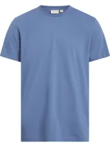 Remera celeste de algodón con cuello redondo y mangas cortas. Cinta con logo Calvin Klein en espiguilla en los laterales.