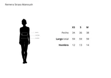 Remera blanca de corte holgado con mangas cortas acampanadas, cuello redondo y apliques de strass con forma de conchas en el frente.