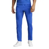 Pantalón deportivo Adidas Beckenbauer de la selección italiana de fútbol. Color azul con las tres tiras blancas a los costados y logo de Adidas bordado en blanco.