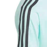 Remera de entrenamiento Adidas color celeste con tres tiras negras en los hombros y logo en el pecho.