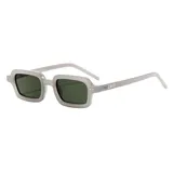 Lentes de sol con armazón rectangular de plástico reciclado en tono verde oliva traslúcido y cristales degradé de violeta a transparente.