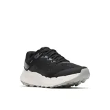 Championes de trail running Merrell modelo Antora 4, color negro con detalles en blanco y gris. Presentan una parte superior de malla transpirable con refuerzos de TPU, entresuela de espuma FloatPro para mayor amortiguación y suela de goma Quantum Grip para un agarre superior en terrenos irregulares.