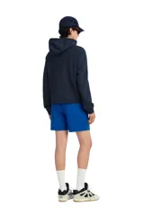 Sudadera hoodie cropped fit de Benito Antonio x Zara, color azul marino, confeccionada en tejido de algodón. Presenta cuello con capucha ajustable, mangas largas, bolsillo frontal tipo canguro y acabados en rib.