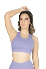 Top deportivo Everlast color lila, de espalda nadadora con el nombre de la marca bordado en el frente.