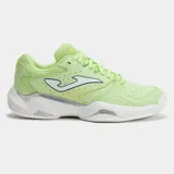 Championes de pádel Joma para mujer en color verde lima, con detalles en blanco y plateado. Presentan una construcción de malla y material sintético para mayor ventilación, cierre de cordones y suela con amortiguación diseñada para el deporte.