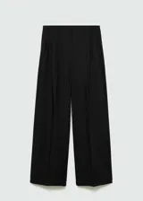Pantalon de vestir negro de corte recto y tiro medio, con detalle de pinzas en la cintura, bolsillos laterales y cierre oculto.