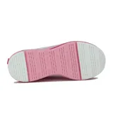 Championes deportivos Diadora modelo Moon, color rosa vibrante con detalles en blanco y fucsia. Presentan una capellada de malla transpirable y una suela gruesa de doble densidad en tonos de rosa y blanco.