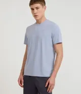 Remera masculina Get Over de poliamida con tecnología Dry, color celeste, cuello redondo, manga corta y estampa lettering en el pecho.