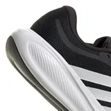 Championes de running Adidas Response Runner 2, color negro con las icónicas tres tiras laterales en blanco y suela con tecnología Cloudfoam para mayor amortiguación.