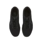 Championes urbanos Reebok Court Advance Vulc, color negro total, con diseño de caña baja, cierre de cordones y suela vulcanizada.