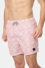 Short de baño celeste con estampado de flores blancas, cintura elástica con cordón ajustable, dos bolsillos laterales y suspensor de malla fina.