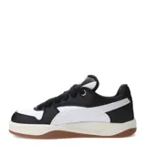 Championes Puma modelo Park Luna, de diseño urbano con inspiración skate. Presentan una capellada blanca con la franja lateral característica de la marca en color negro, cordones gruesos, entresuela en tono crema y suela de goma color caramelo.