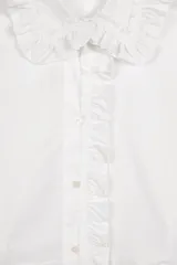 Camisa blanca de popelina con volados en cuello, puños y pechera.