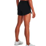Short deportivo Under Armour para mujer, color negro, con logo reflectivo en la pierna izquierda y cintura elástica. Diseñado para running y entrenamiento.