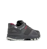Championes de senderismo Columbia modelo Peakfreak Hera Outdry, color gris con detalles en bordó. Presentan tecnología impermeable OutDry, sistema de ajuste Navic Fit, entresuela TechLite+ para amortiguación y suela Adapt Trax para tracción en diversos terrenos.