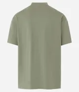 Remera de corte relaxed y mangas cortas, confeccionada en algodón de efecto pesado, con cuello redondo y diseño liso en color gris.