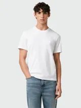 Remera blanca de algodón con logo bordado en el pecho.