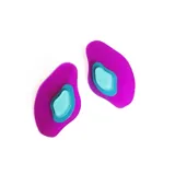 Par de aros colgantes con forma abstracta, compuestos por tres capas de acrílico en colores fucsia, turquesa y celeste.