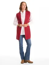 Chaleco tejido de punto marca Sioni, color rojo, con cuello solapa, cierre frontal con botones dorados y bolsillos delanteros.