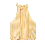 Musculosa sin mangas de rayas amarillas y blancas, con cuello halter alto fruncido, detalle de lazo lateral y dobladillo inferior ajustado.