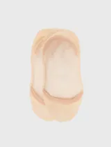 Medias invisibles de corte bajo, ideales para usar con zapatillas o mocasines, confeccionadas en tejido suave de algodón con refuerzo en el talón.