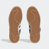 Championes Adidas Campus 00s negros con las tres tiras blancas y suela color caramelo.