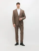 Ambo Harrington Select color azul oscuro, compuesto por saco de botonadura simple, chaleco abotonado y pantalón de vestir a juego, ideal para ocasiones formales.