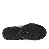 Championes de trekking Columbia modelo Crestwood Waterproof, color gris con detalles en violeta y negro. Confeccionados en una combinación de cuero y malla, cuentan con tecnología impermeable Omni-Tech, entresuela TechLite para amortiguación y suela Omni-Grip para tracción en diversos terrenos.