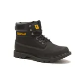 Botas de cuero color negro Caterpillar modelo Colorado 2.0, con cordones, suela chunky de goma y detalles del logo en amarillo en el lateral y la lengüeta.