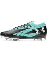 Championes de fútbol Under Armour SHDW LT 3 FG en colaboración con Mansory. Presentan un diseño en color turquesa con patrón de red negro y detalles en fibra de carbono. Cuentan con parte superior UA IntelliKnit, cuello de punto tipo calcetín y suela exterior de fibra de carbono diseñada para superficies naturales firmes.