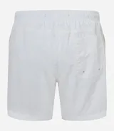 Bermuda de microfibra color salmón, con cintura elástica ajustable con cordón y aberturas laterales en el ruedo.